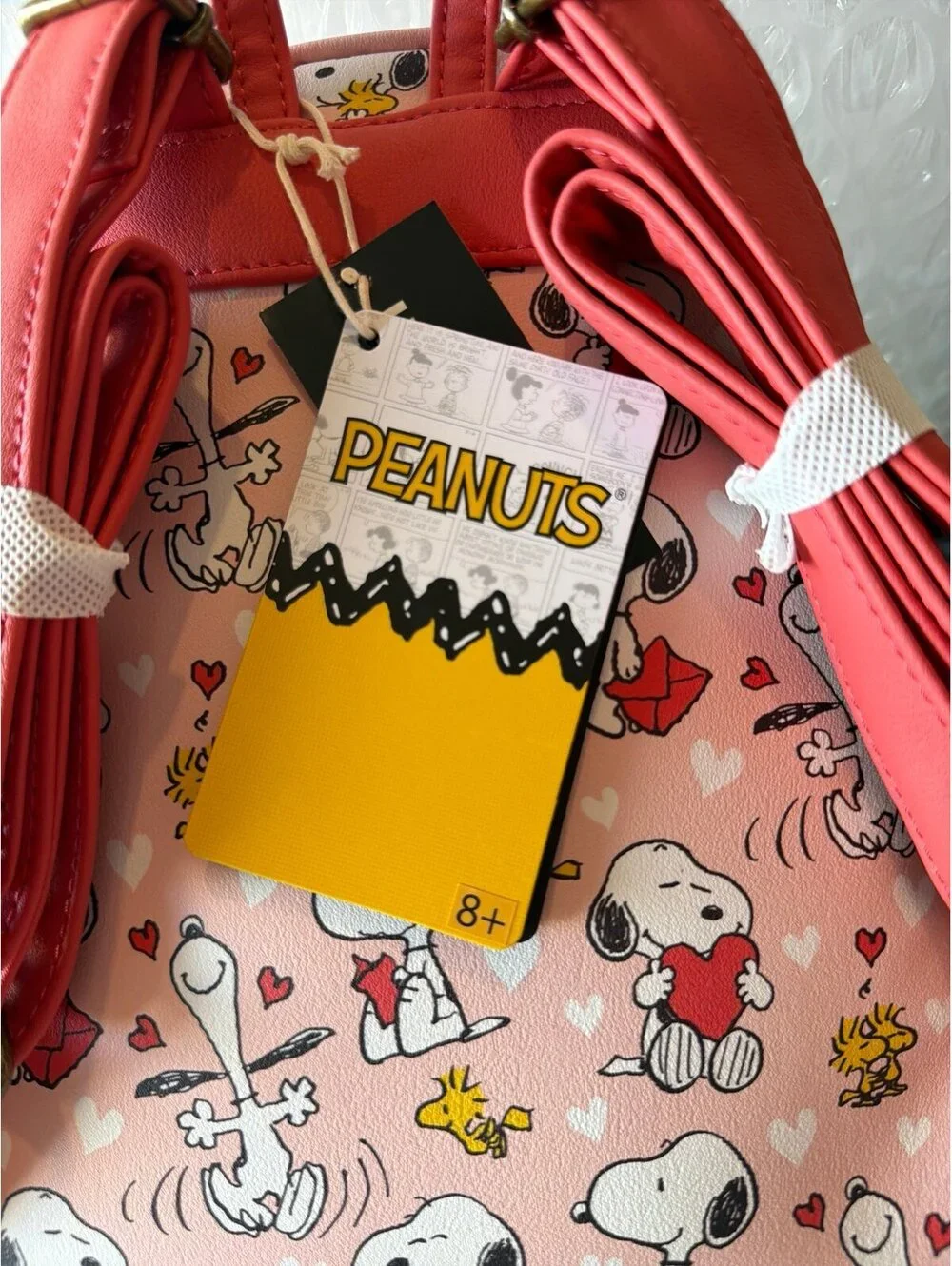 Loungefly peanuts snoopy